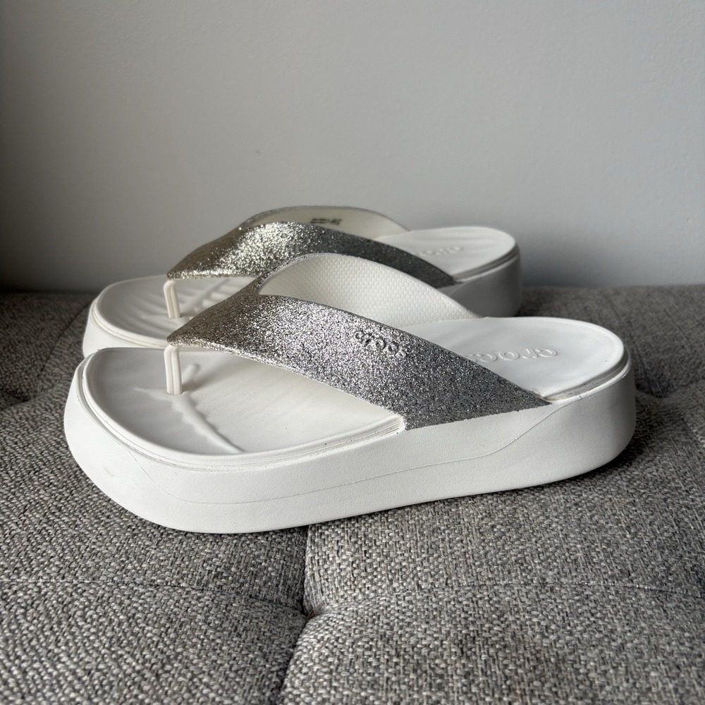 Crocs Women's Getaway Chunky White Glitter Flip Flop Platform Sandals Sz8 - Picture 3 of 7